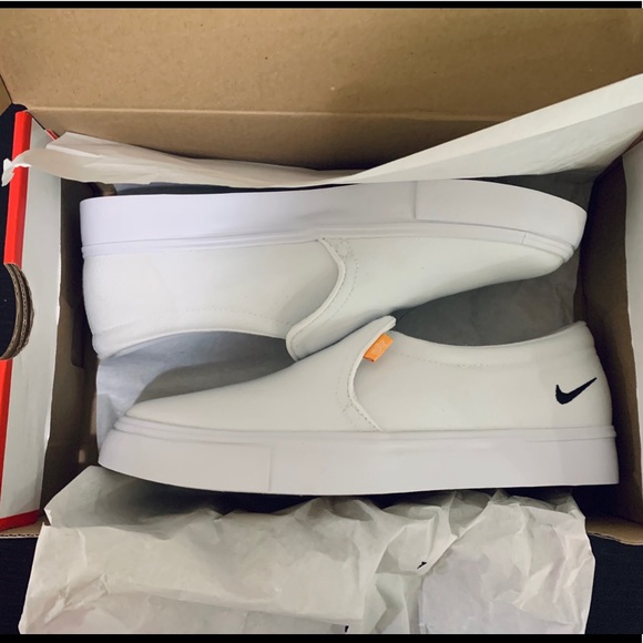 BRAND NEW NIKE WOMENS COURT ROYALE SLIP SNEAKER - Picture 12 of 12